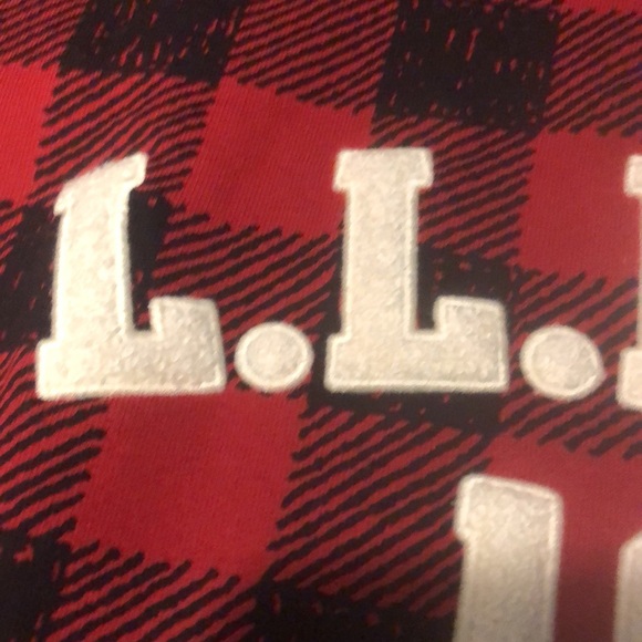 NWT L.L. Bean Classic Crew traditional fit Deep Red Checkered sweatshirt - Picture 3 of 7